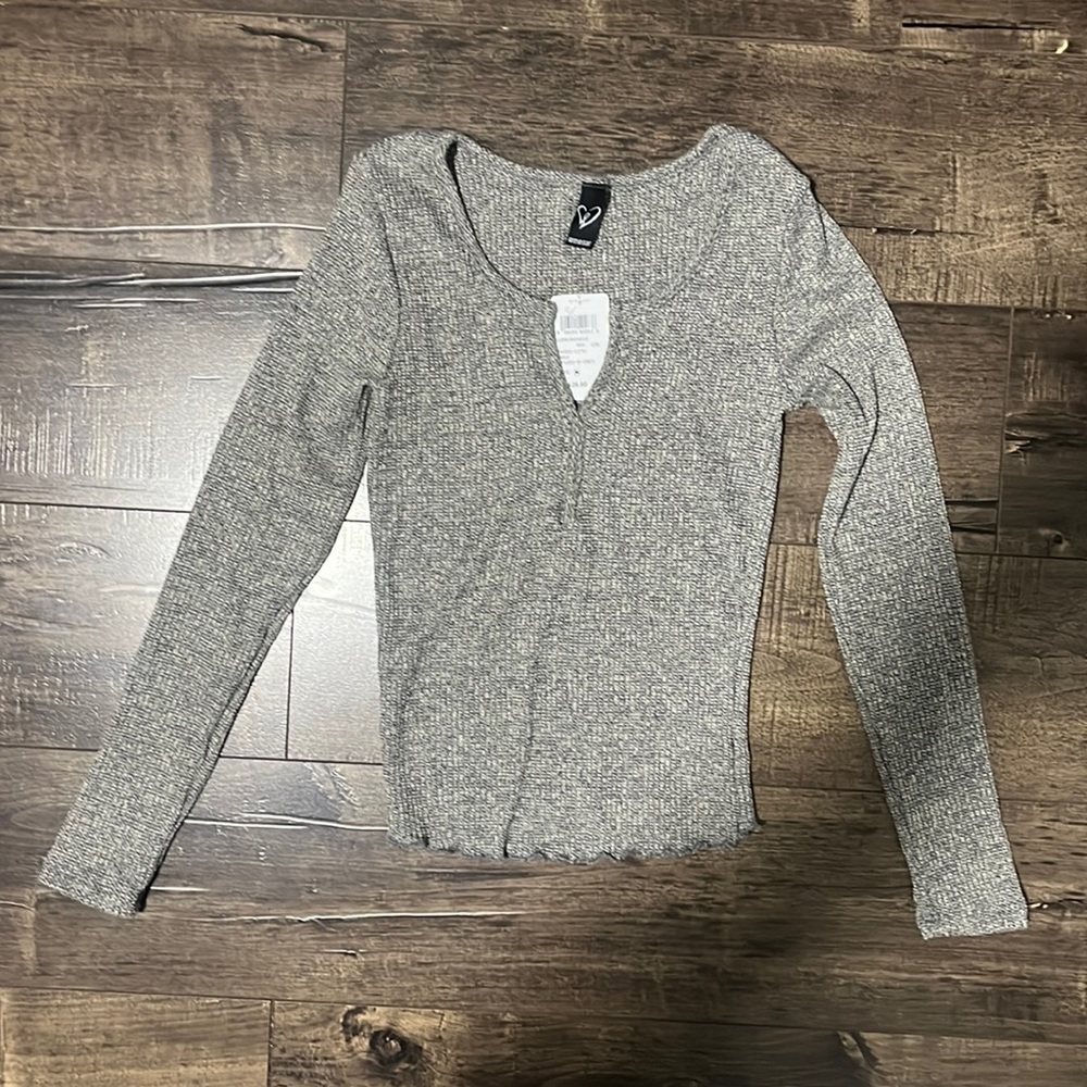 Windsor Sweater Size M